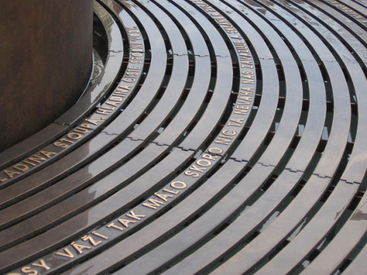 Kašna na náměstí Svobody v Brně